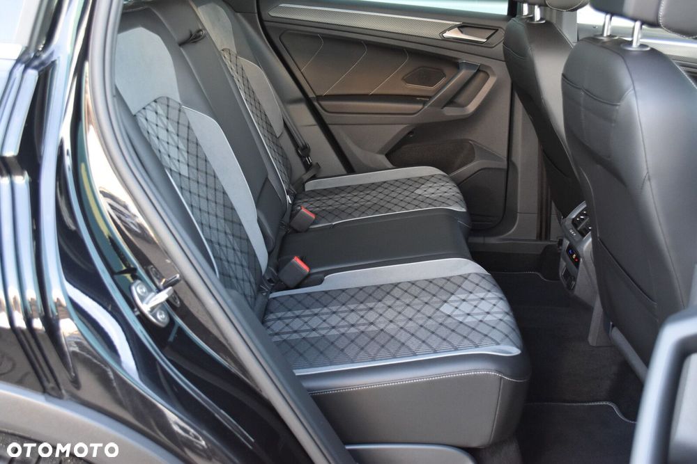 Volkswagen Tiguan 1.5 TSI EVO R-Line DSG - 35