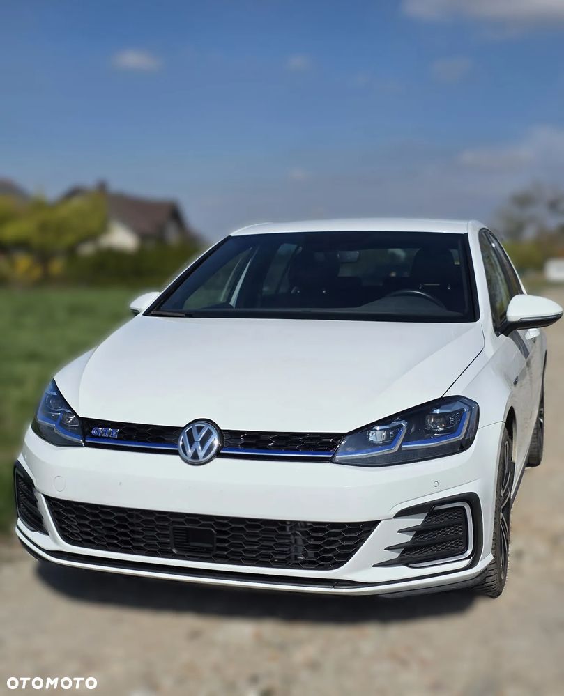 Volkswagen Golf - 19