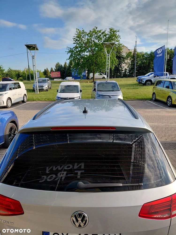 Volkswagen Passat - 17
