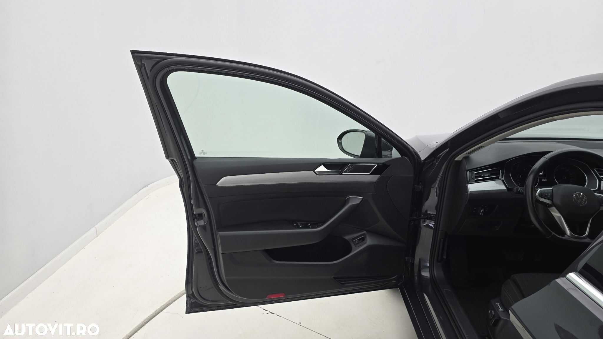 Volkswagen Passat 2.0 TDI DSG Comfortline - 10
