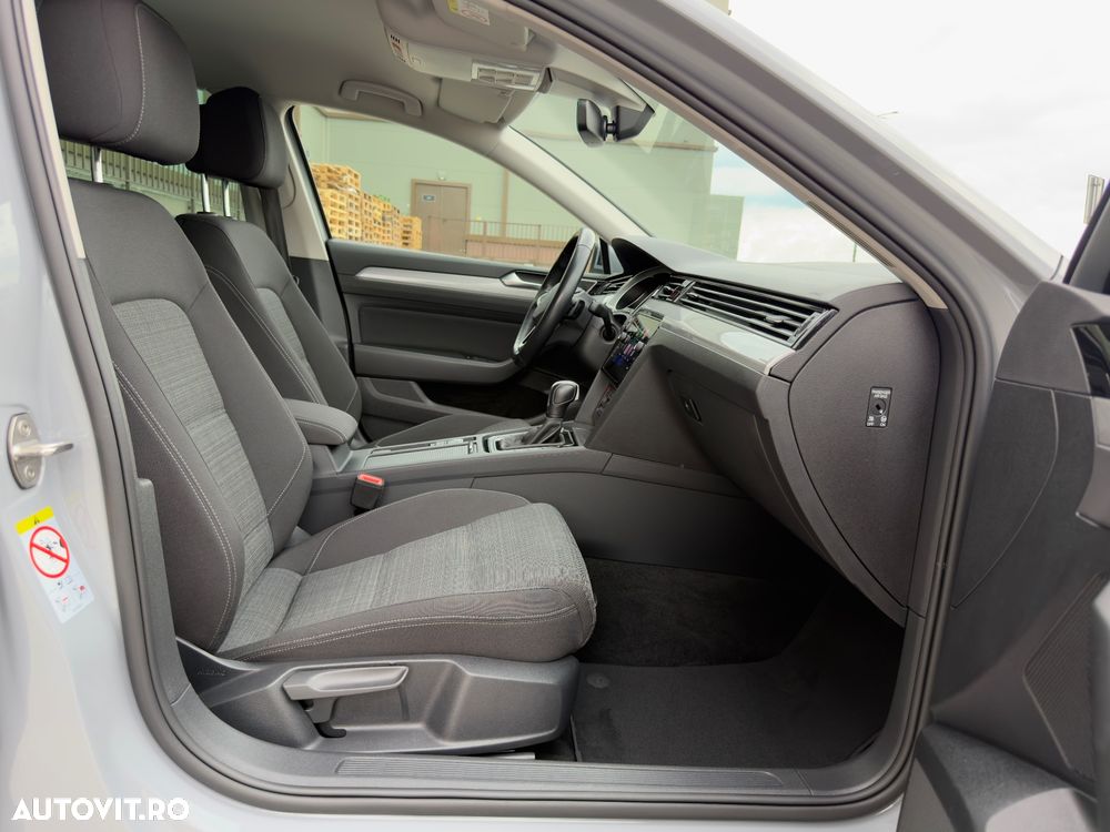 Volkswagen Passat 2.0 TDI SCR DSG Business - 39