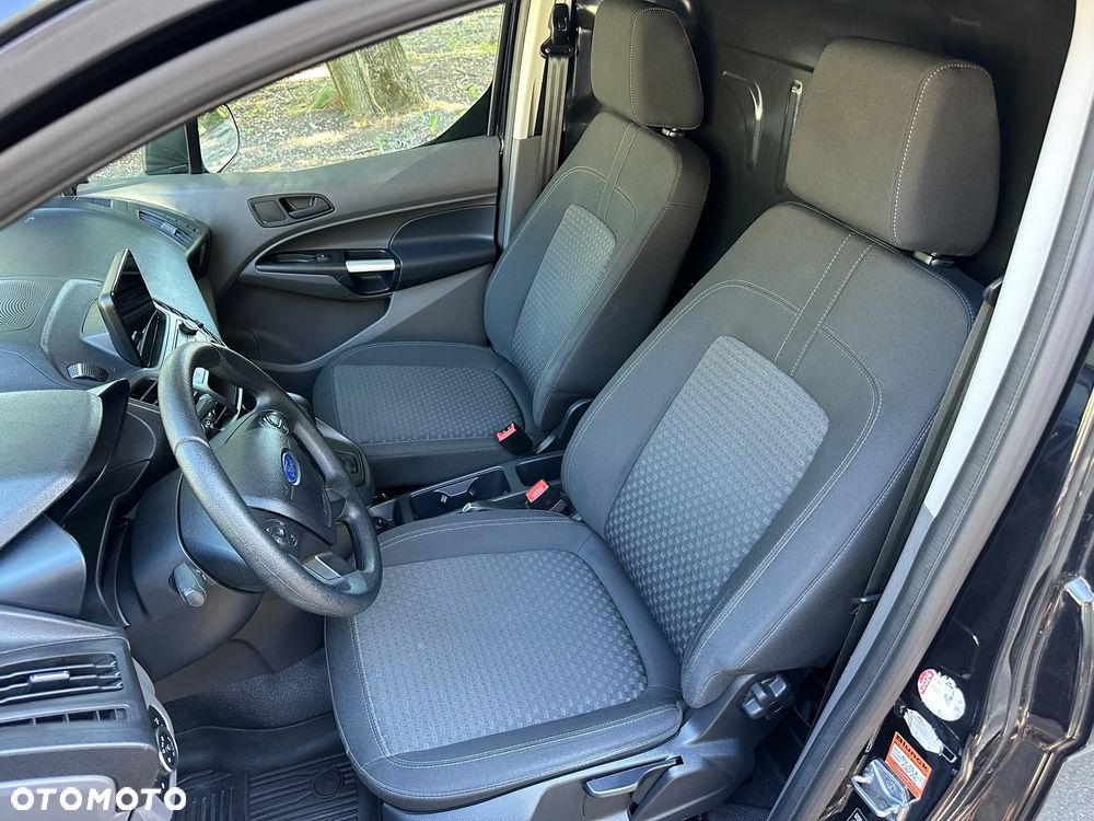 Ford Transit Connect - 13