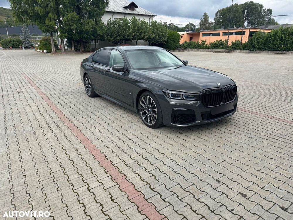BMW Seria 7 745e - 21