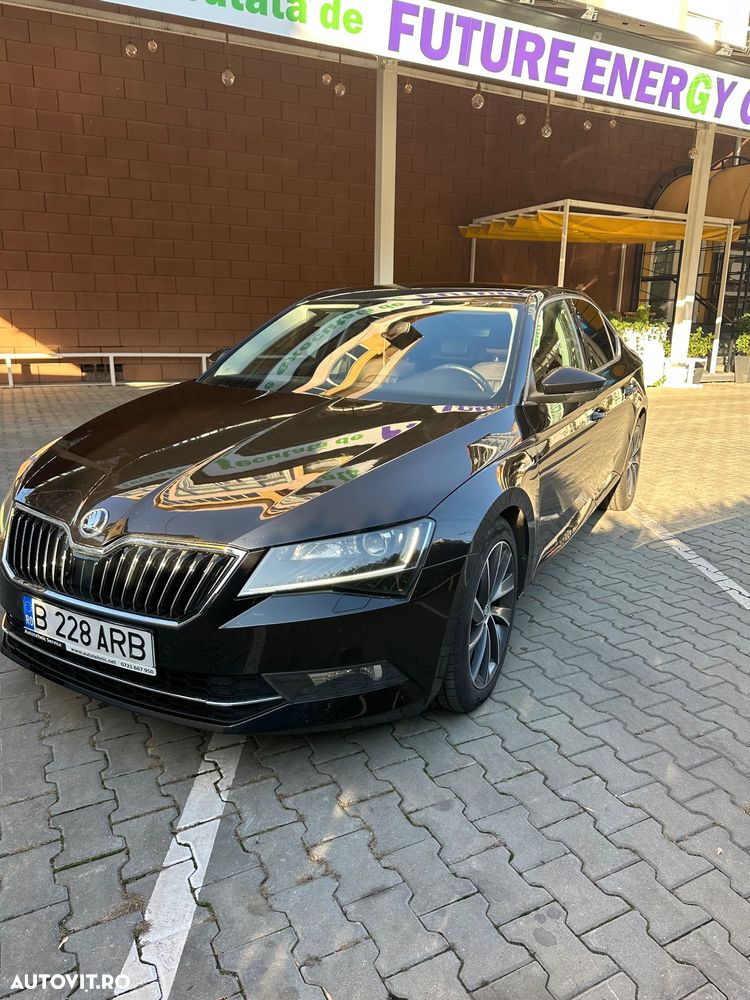Skoda Superb 2.0 TDI DSG 4X4 Laurin & Klement - 2