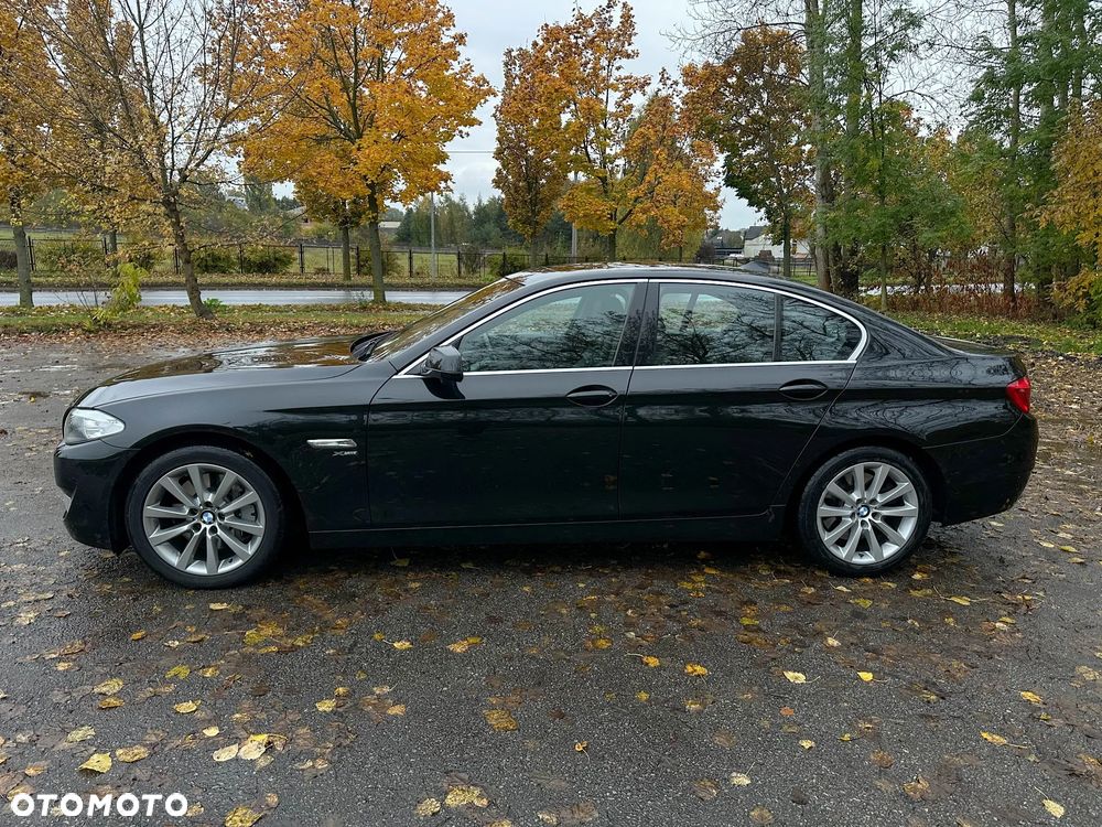 BMW Seria 5 530d xDrive - 6