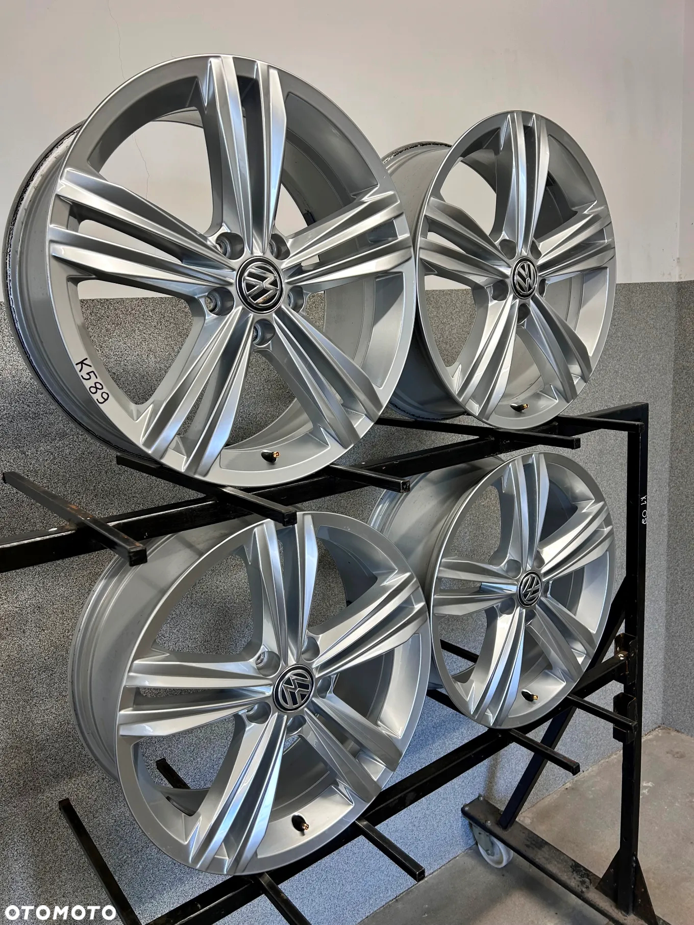 4 FELGI ALU. VW TIGUAN,PASSAT,,CC,T-ROC 18'' 7J ET43 VW: SNA 601025 M - 14