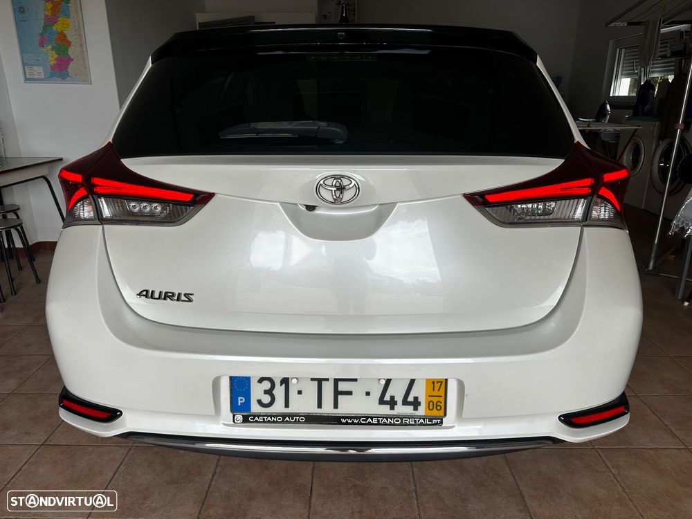 Toyota Auris 1.4 D-4D Comfort+Pack Techno - 35