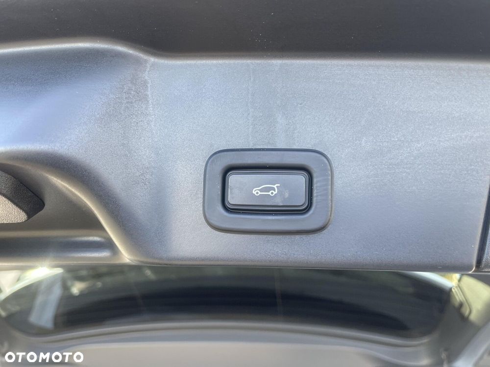 Land Rover Range Rover Evoque - 24