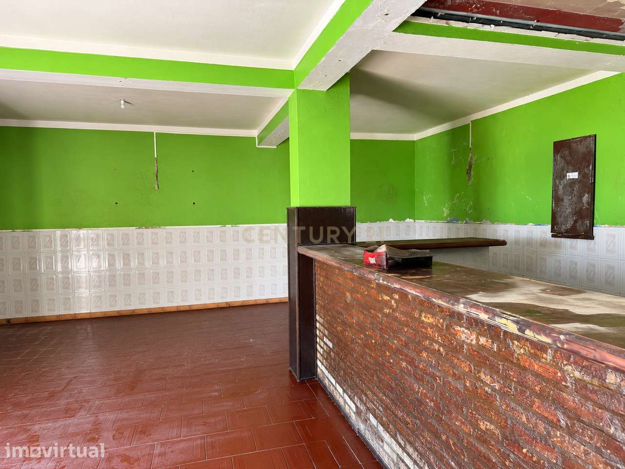 Espaço Comercial com 64 m² para Remodelar no Centro de Estremoz - Grande imagem: 2/10