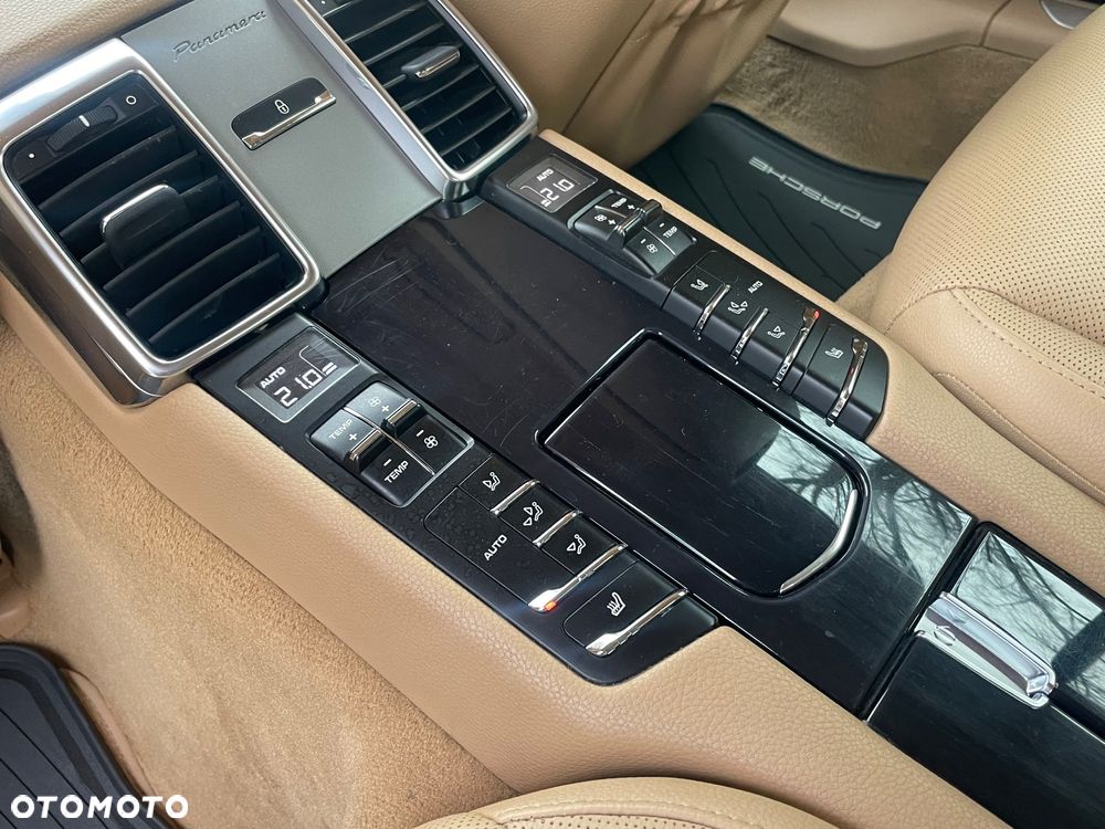 Porsche Panamera Diesel - 17
