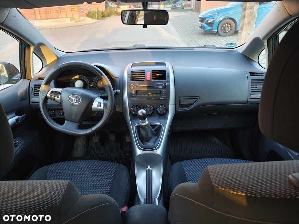 Toyota Auris 1.6 Life - 9