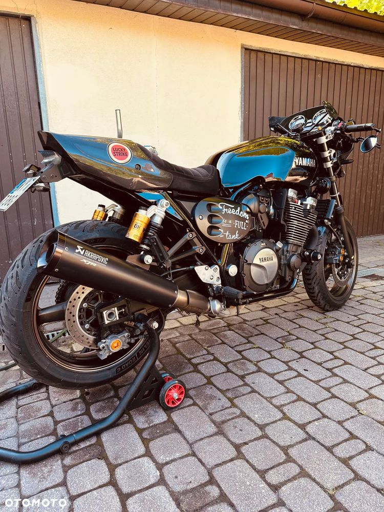 Yamaha XJR - 2
