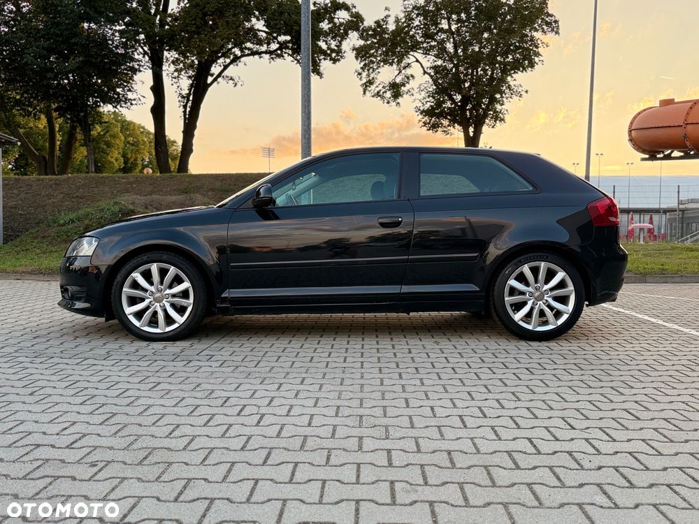 Audi A3 3-drzwiowe 2.0 TDI Attraction - 3