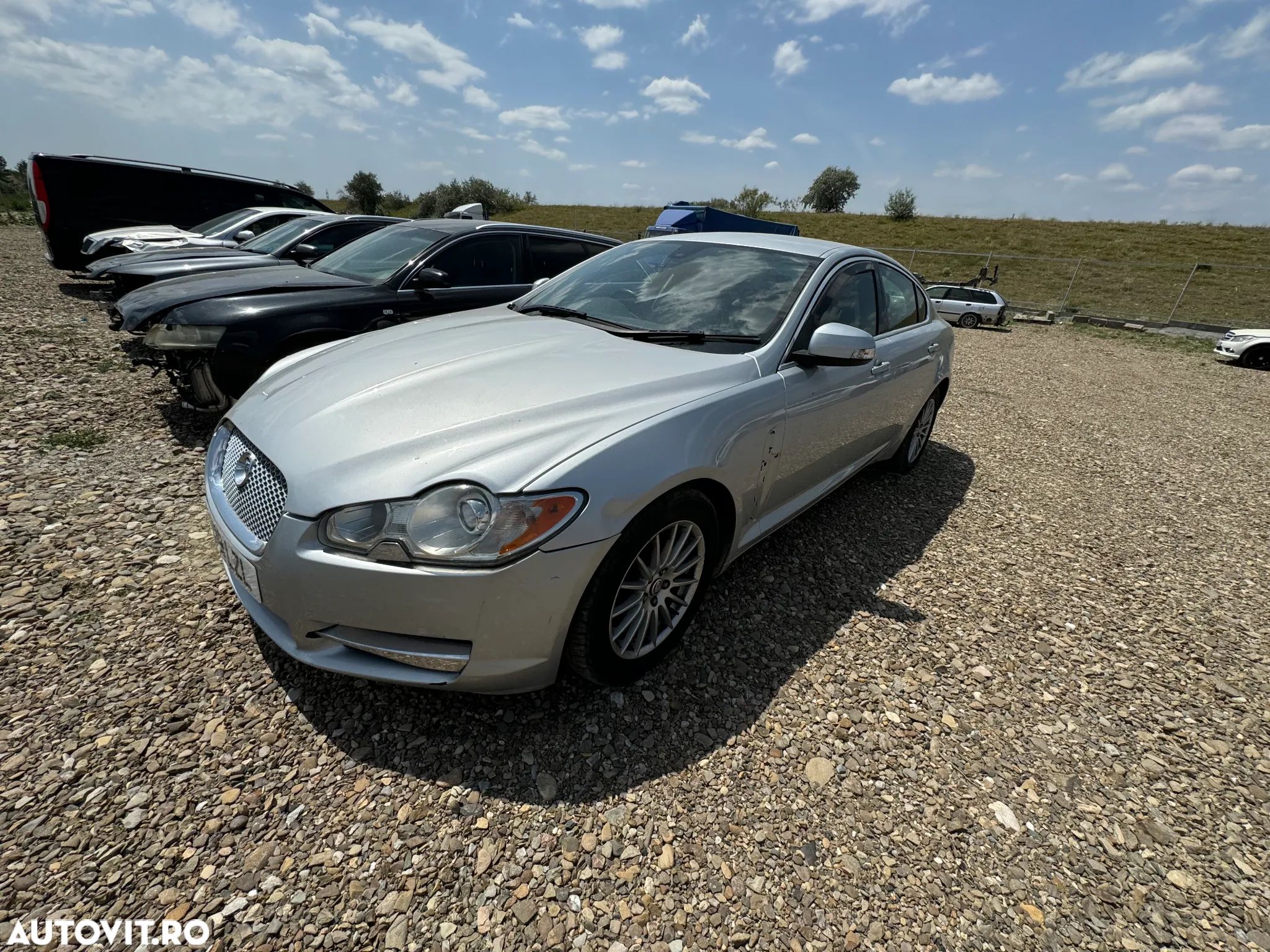 Dezmembram Jaguar XF 2009 2.7 d - 1
