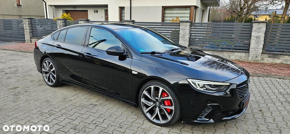 Opel Insignia 2.0 BiTurbo D 4x4 Automatik GSI - 2