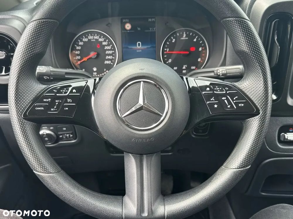 Mercedes-Benz Vito - 15