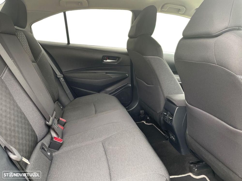 Toyota Corolla - 8