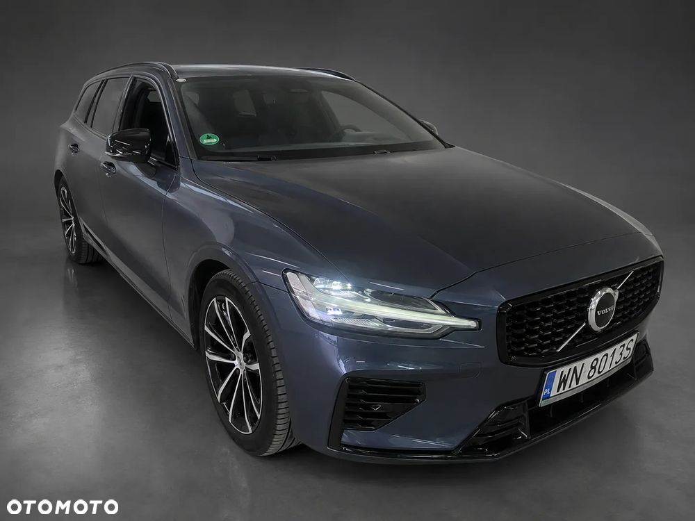 Volvo V60 T8 AWD Plug-In Hybrid Plus Dark - 4