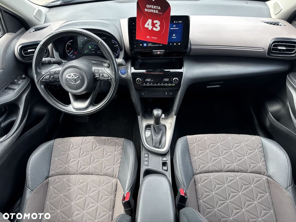 Toyota Yaris Cross Hybrid 1.5 Executive - 8