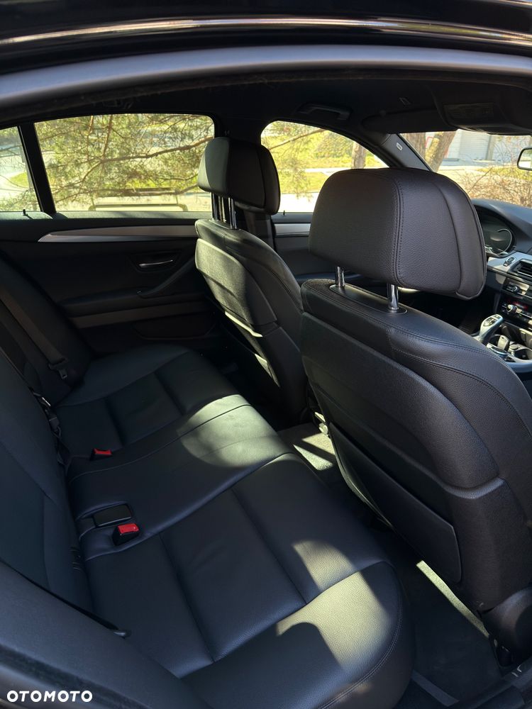 BMW Seria 5 530d xDrive - 18