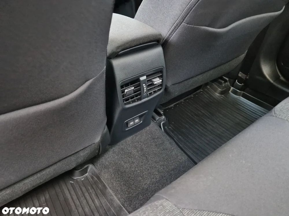 Toyota Corolla 1.8 Hybrid Style - 26