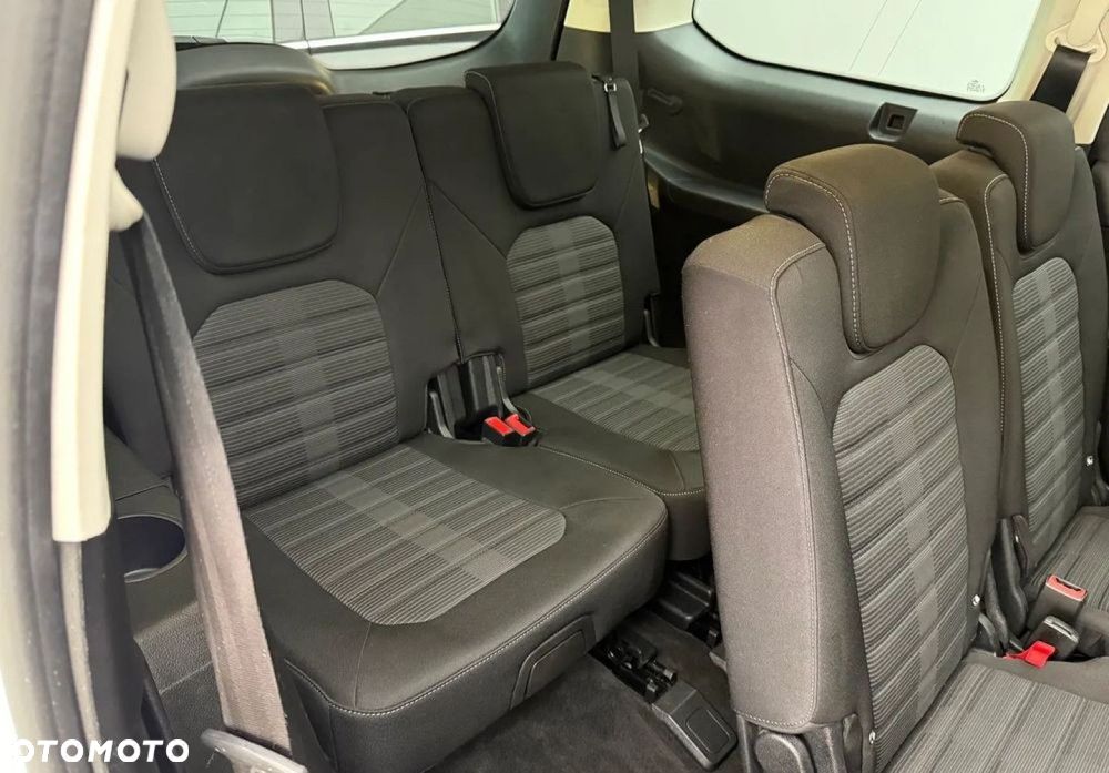 Ford Galaxy 2.0 TDCi Titanium - 20