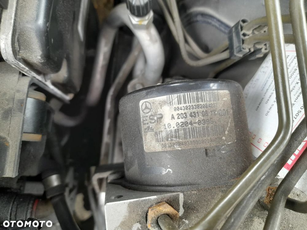 Mercedes W203 skrzynia biegów 1.8 b   R2032610501 - 9