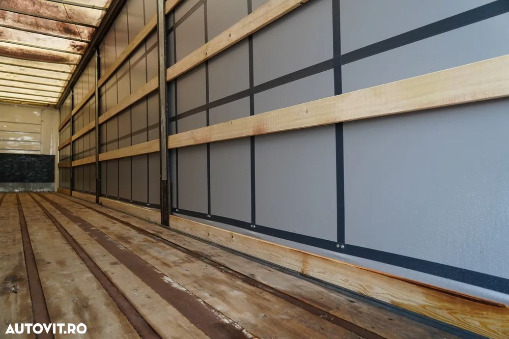 Fruehauf / CORTINĂ / STANDARD / LIFT 2.000 kg / BALCĂ PODEA PUTERNICĂ / AXE SAF - 19