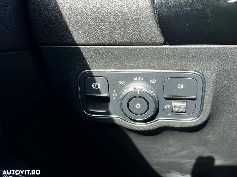 Mercedes-Benz GLA 250 e 8G-DCT AMG Line - 19