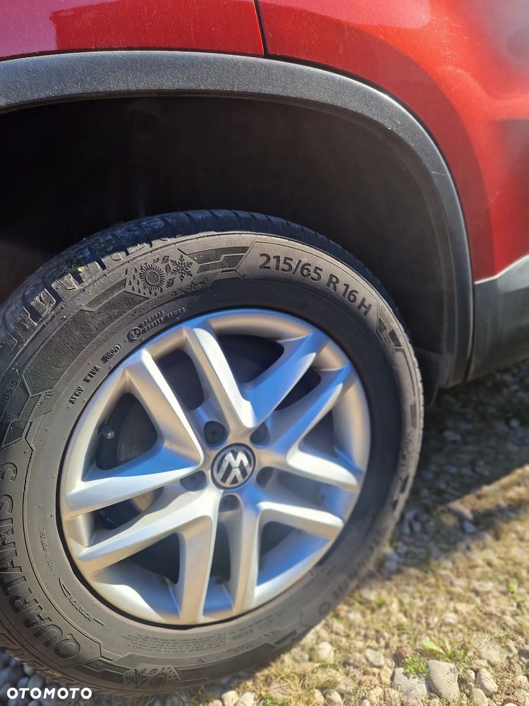 Volkswagen Tiguan - 16