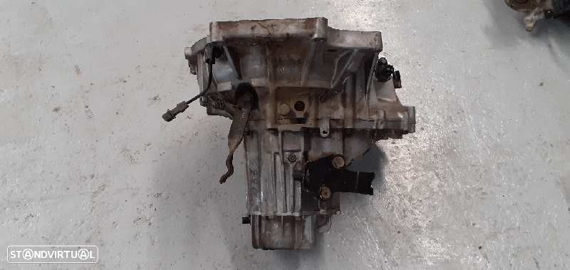 CAIXA VELOCIDADES KIA RIO BREAK FAMILIAR 2000 - 3