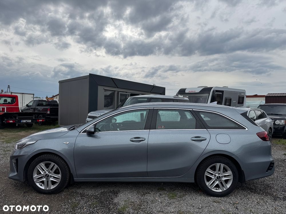 Kia Ceed 1.6 CRDi SCR M - 3