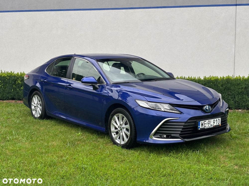 Toyota Camry 2.5 Hybrid Executive CVT - 2