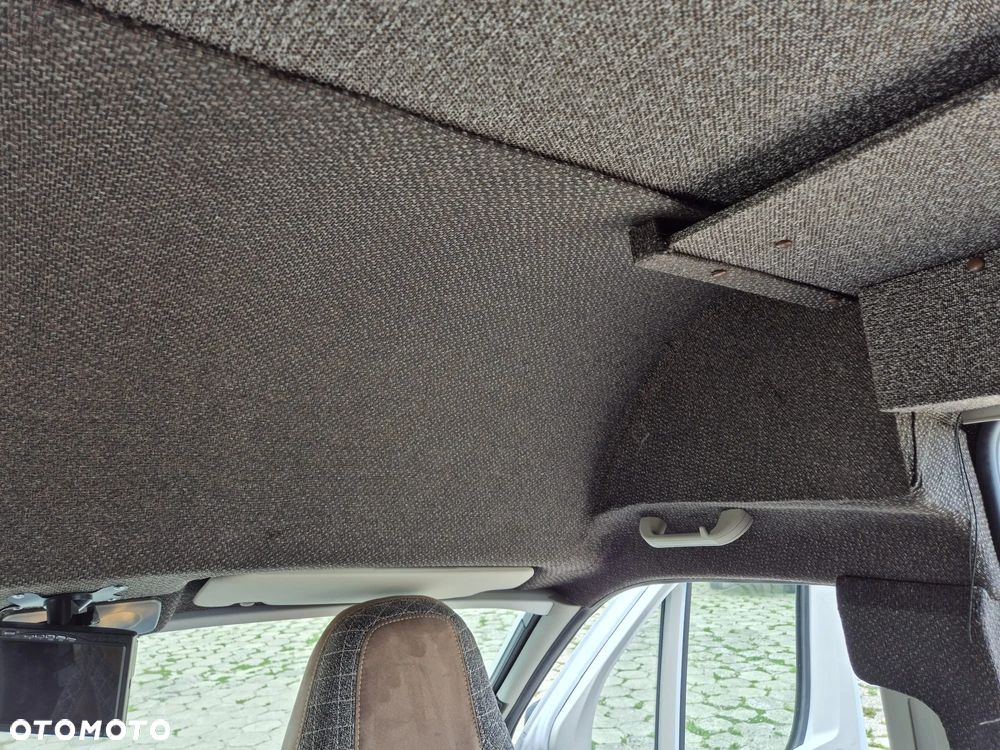 Fiat Ducato Campervan 4 osobowy , 2 łóżka 150x185 Klima Postojowa FV23% - 10