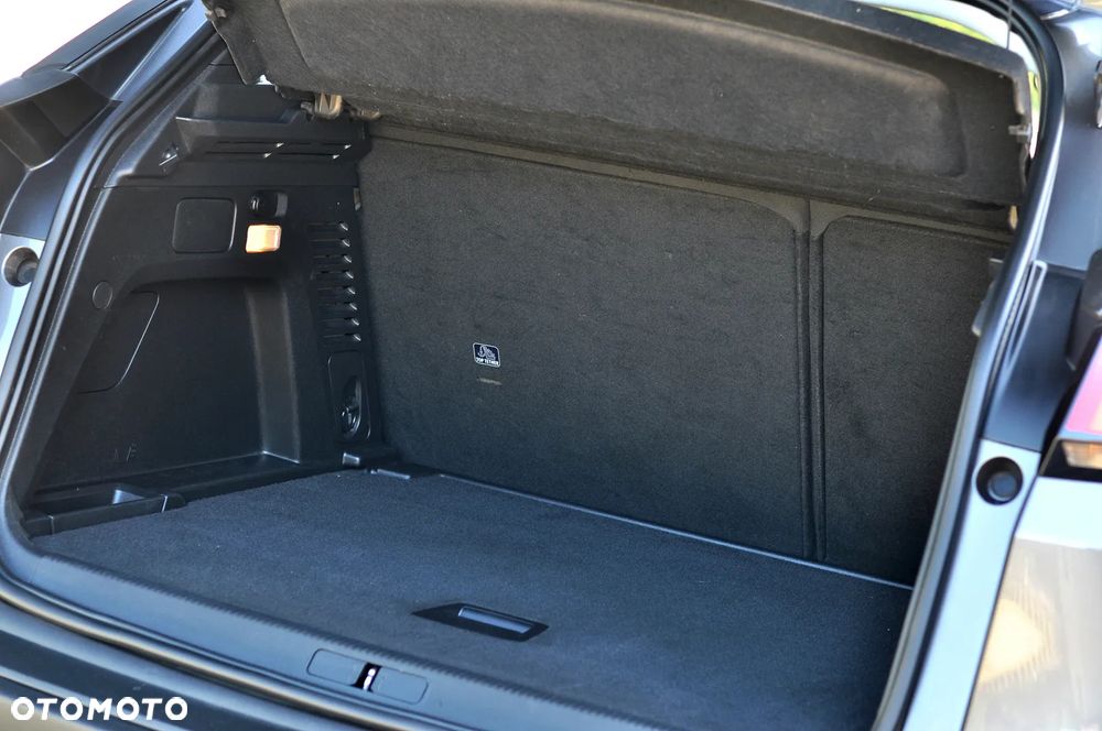 Peugeot 3008 BlueHDi 130 Stop & Start Allure Business-Paket - 36