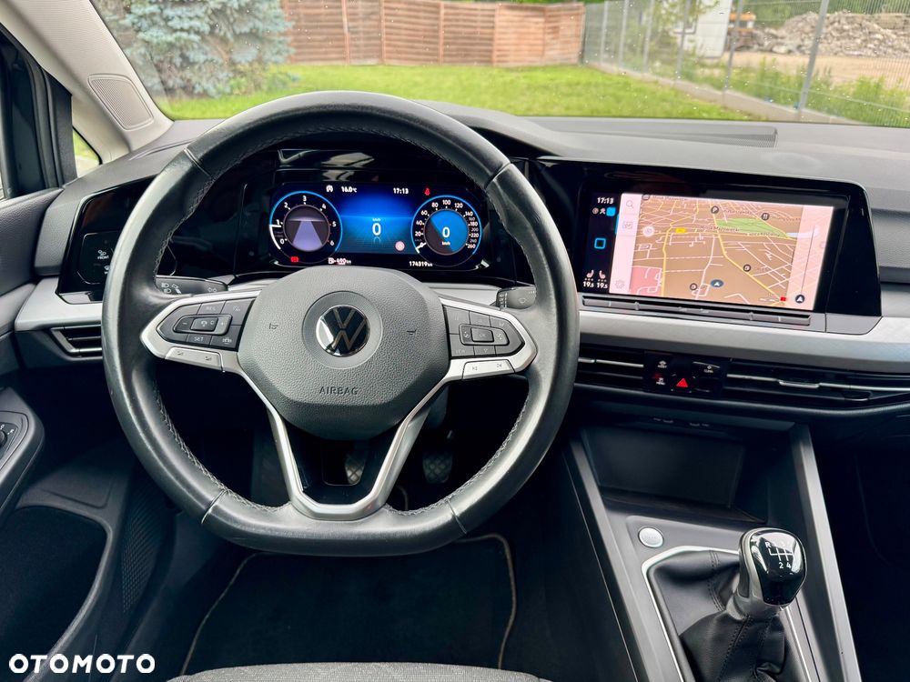 Volkswagen Golf - 18