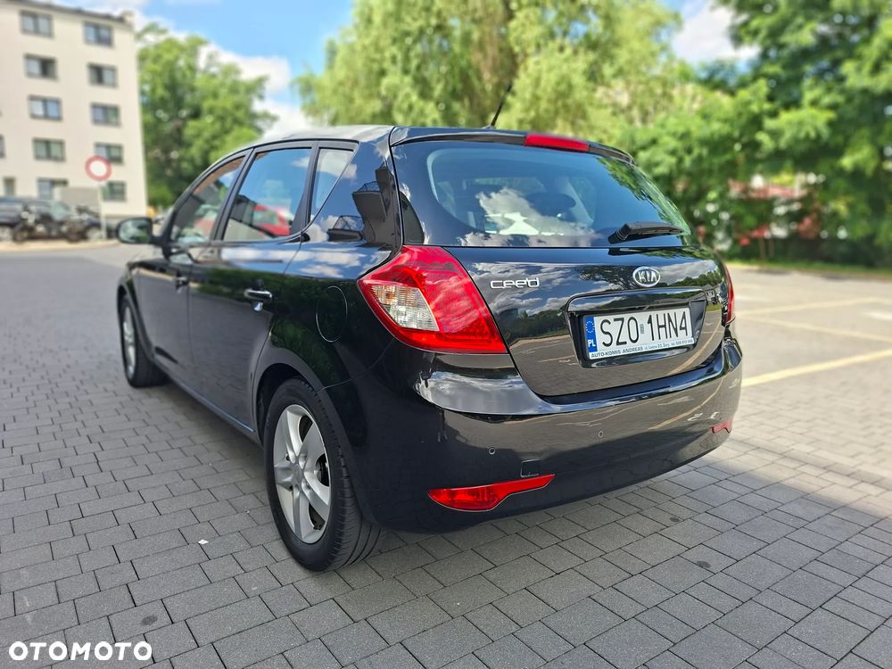 Kia Ceed 1.4 Comfort + - 16