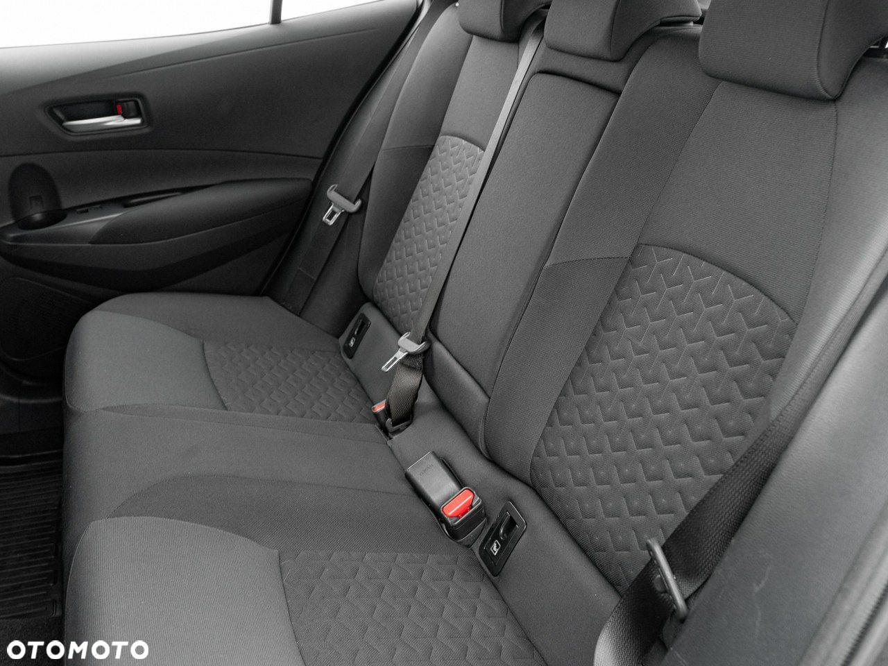 Toyota Corolla 1.8 Hybrid GPF Comfort - 26