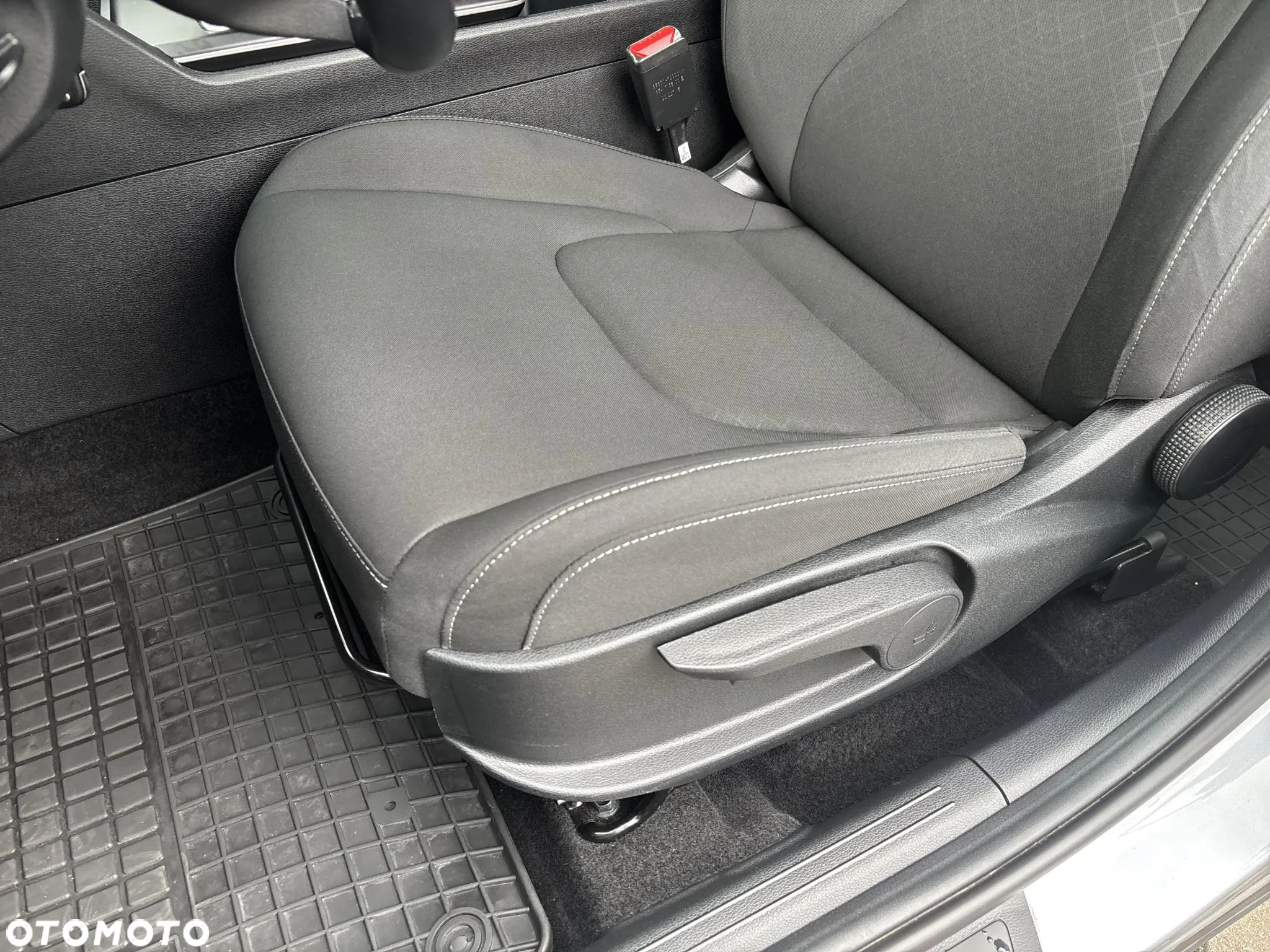 Kia Sportage 1.6 T-GDI MHEV M 2WD DCT - 12