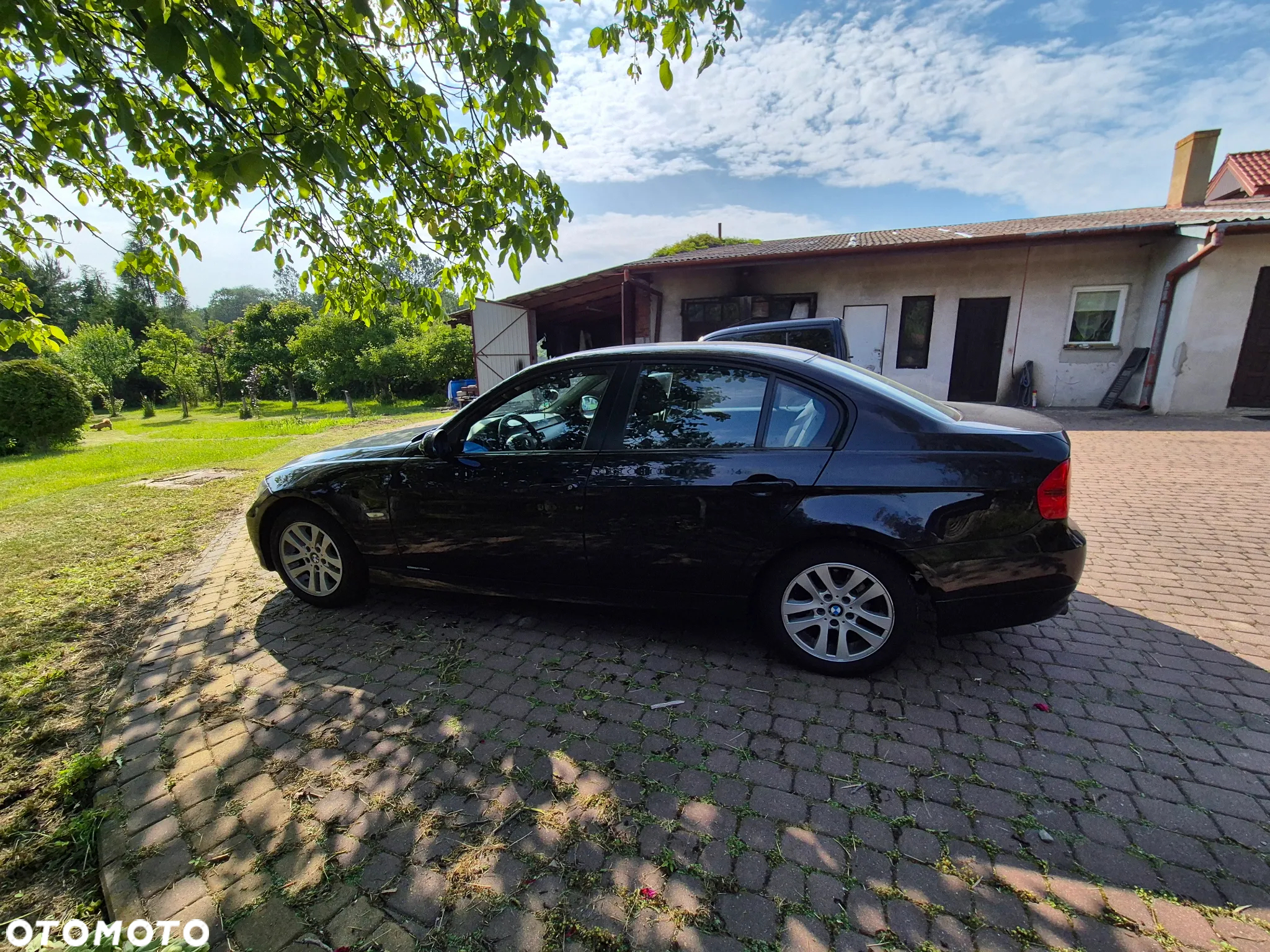 BMW Seria 3 320i - 5
