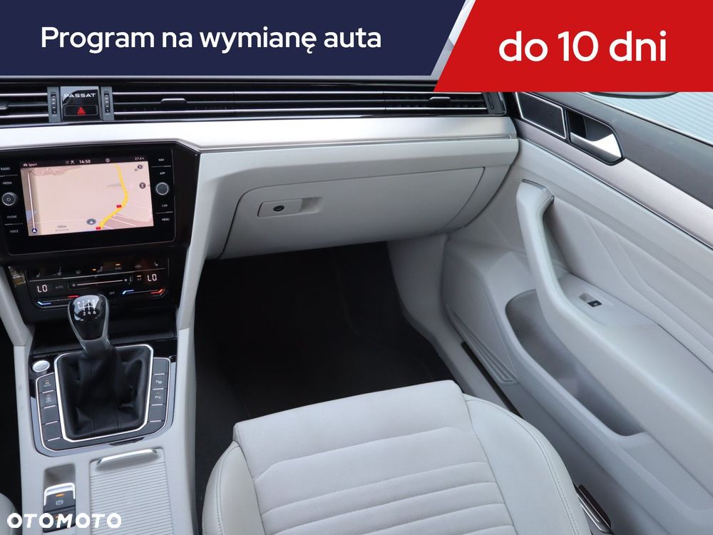 Volkswagen Passat Variant - 10