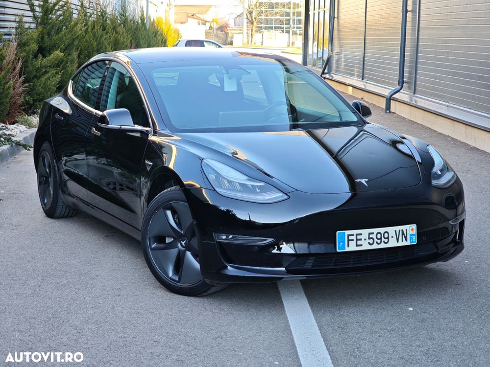 Tesla Model 3 - 2