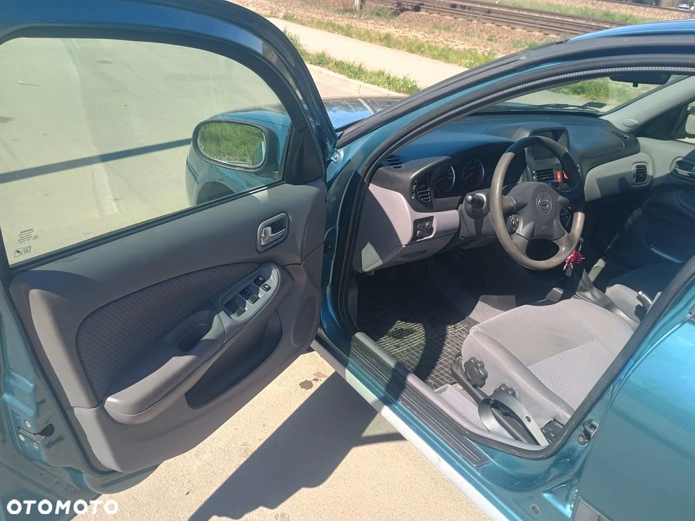 Nissan Almera 1.5 acenta PLUS - 5