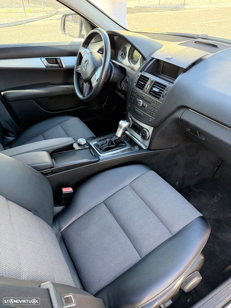 Mercedes-Benz C 220 CDi Avantgarde Aut. - 12