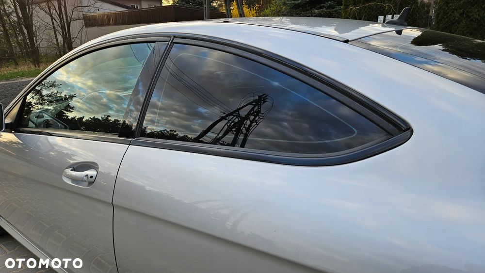 Mercedes-Benz Klasa C 180 CGI BlueEff - 7