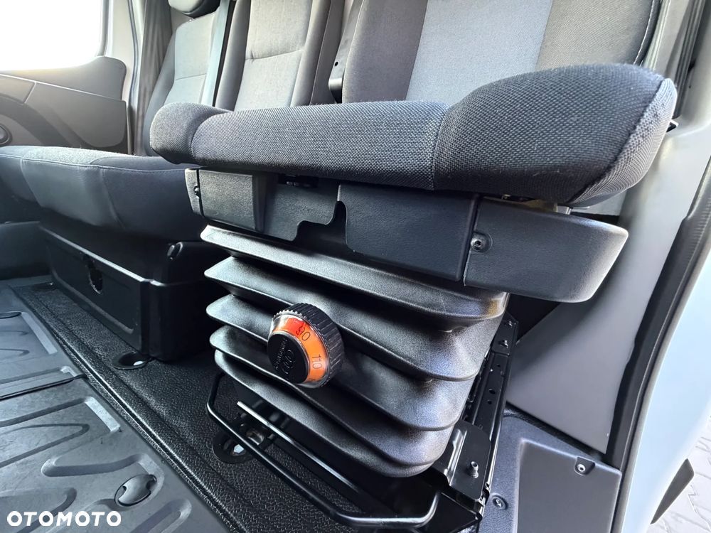 Renault Master - 32