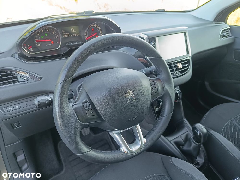 Peugeot 208 PureTech 82 Active - 19