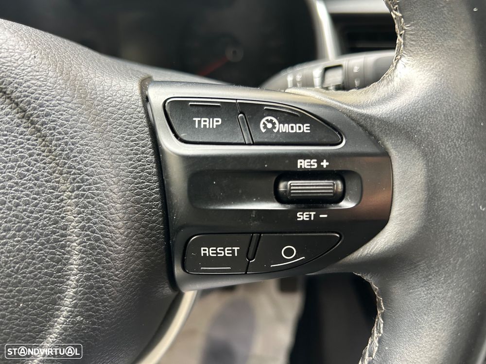 Kia Stonic 1.2 Dynamic - 31