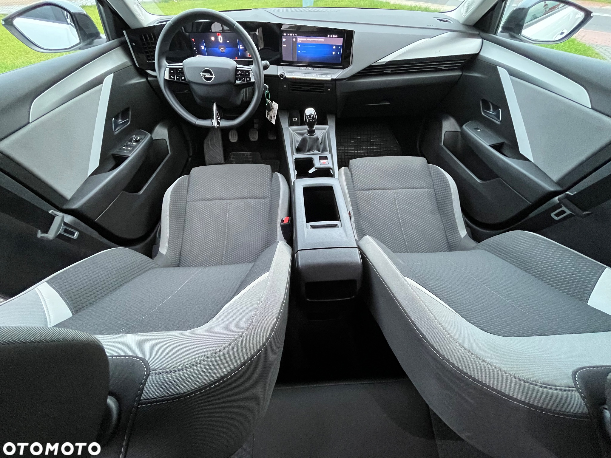 Opel Astra 1.2 Turbo Start/Stop Design&Tech - 30