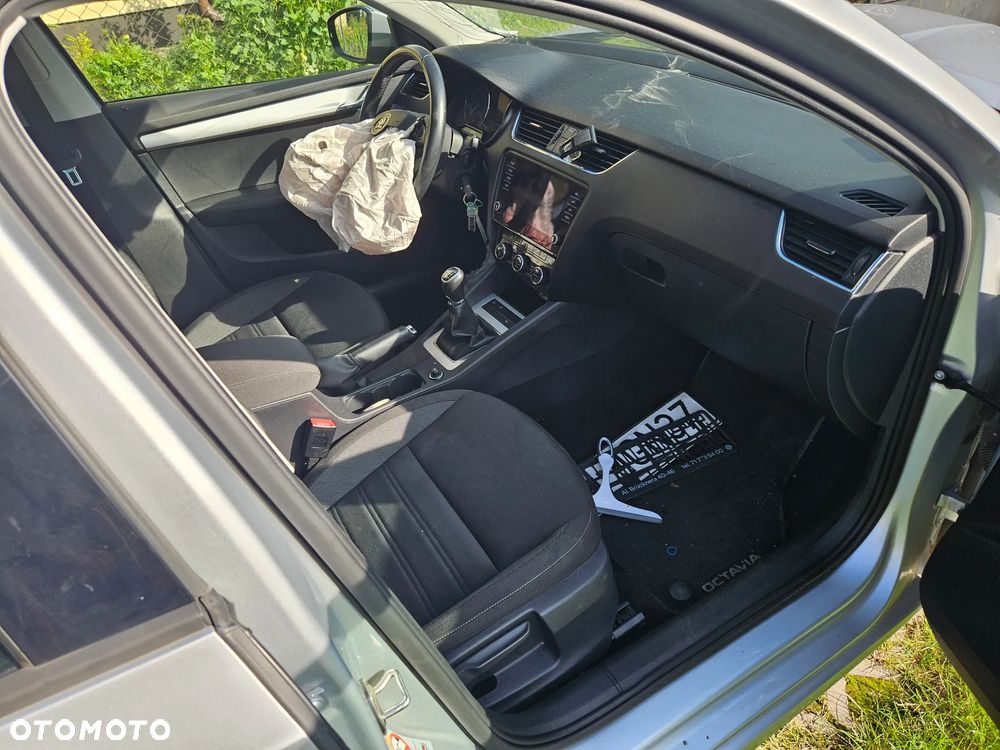 Skoda Octavia 1.5 TSI ACT Ambition - 13